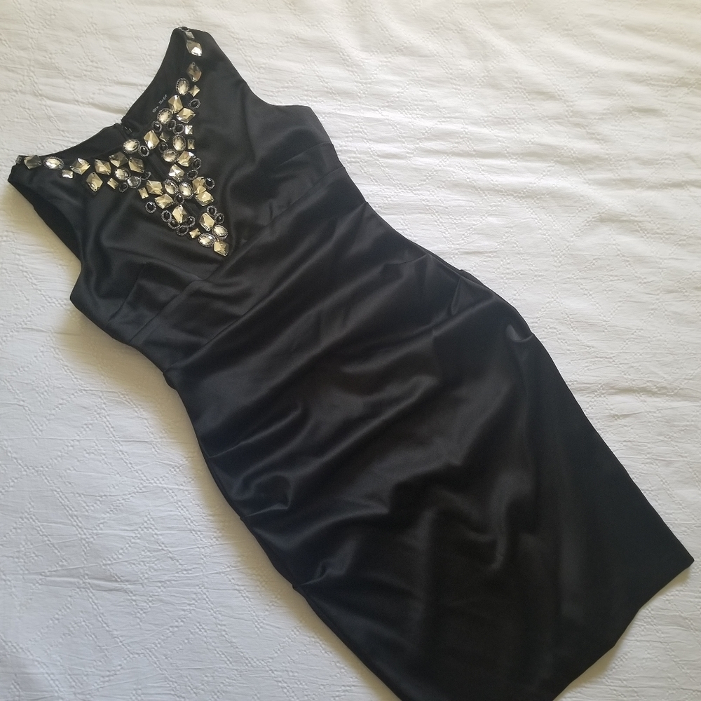 LBD Crystal Embellishment - Picture 1 of 8
